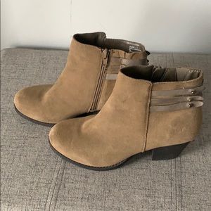 Ankle Booties White Mountain